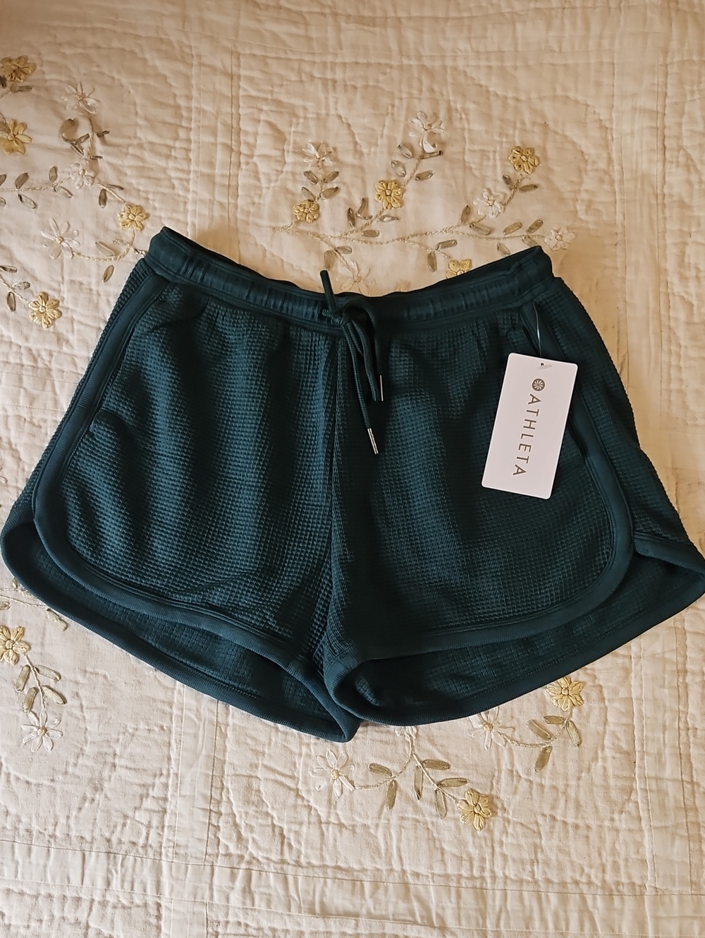 NWT Athleta Tranquil Waffle Short